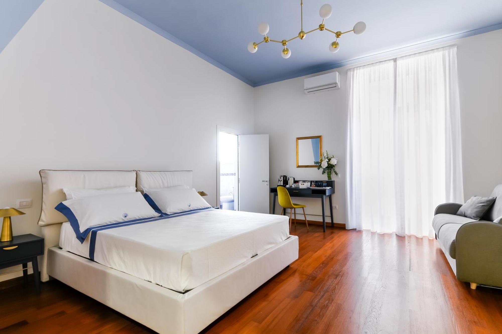 Tarsia 42 Suites Napoli Екстериор снимка